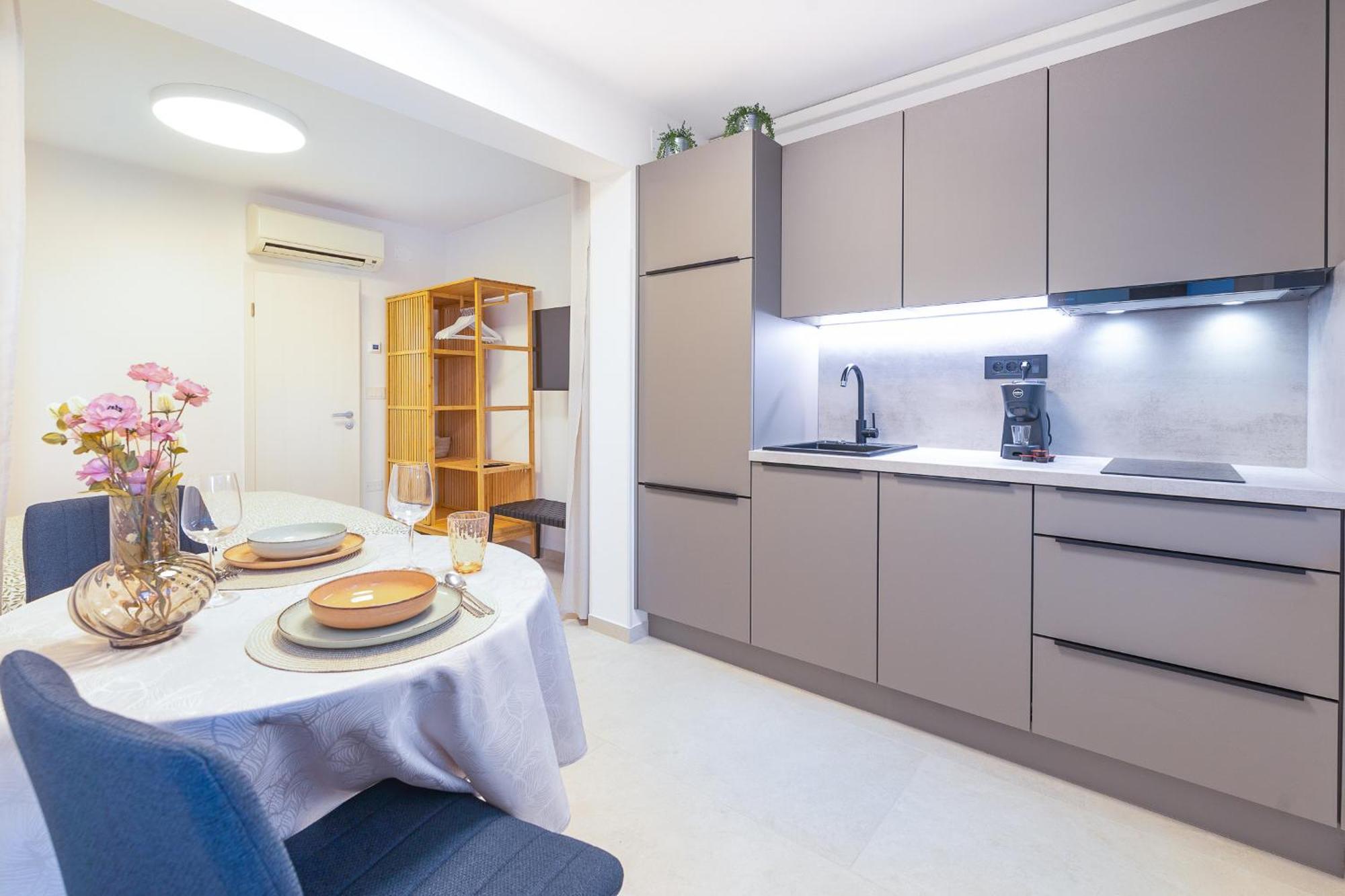 Isolana Apartment Izola Zewnętrze zdjęcie